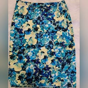 Floral Blue and Yellow Women's Skirt Ann Taylor Size 0